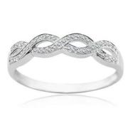 Pierścionek zaręczynowy z diamentami 