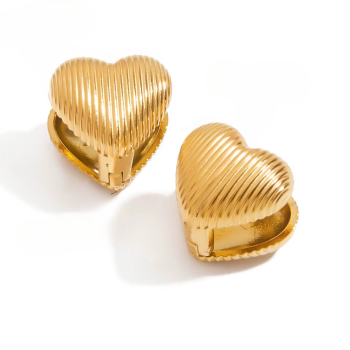 Kolczyki serca pozłacane FUGJDE0102016